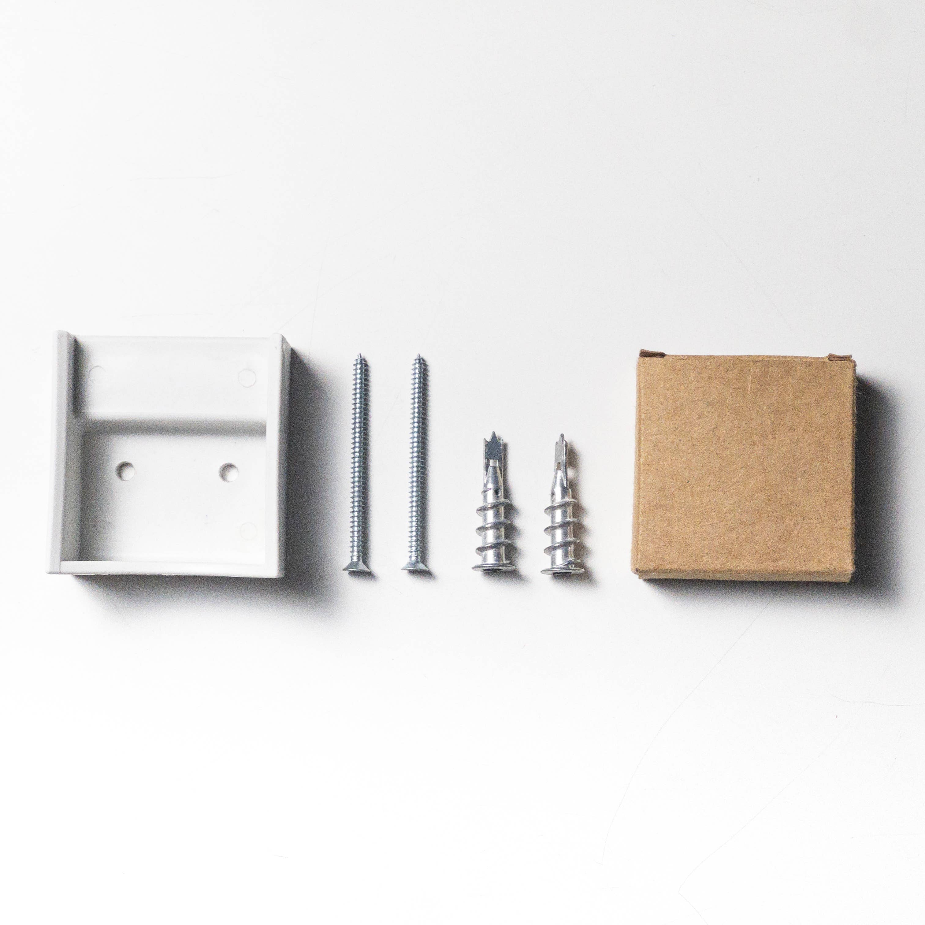 Kanso Designs - Wholesale Wall Planter - Wall Mounted Recycled Plastic Planter Pots | 5.5" and 7"8