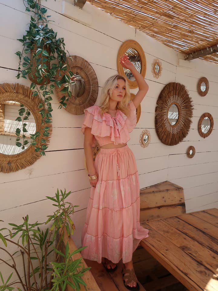 Pink Top set and its airy skirt with lurex for wholesale on Faire