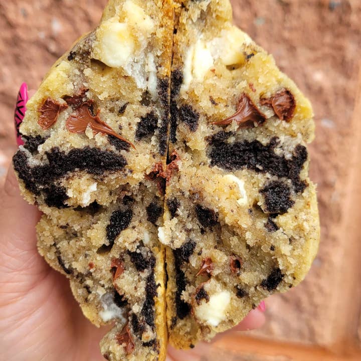 My Big Fat Cookie - Wholesale Cookie - Cookies And Cream