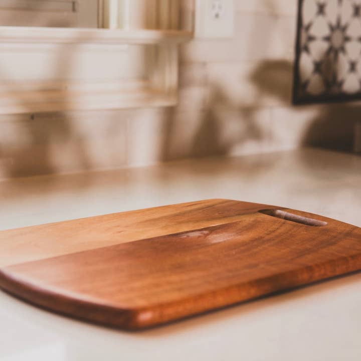 Minimal Acacia Wood Chopping Board for wholesale by Beloved Gourmet