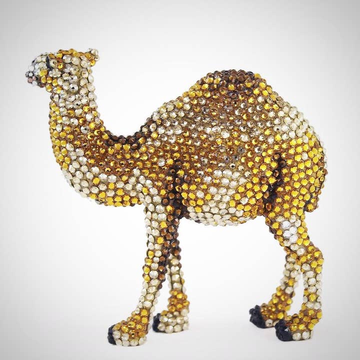 LILLE KAMEL for engroshandel hos Jimmy Crystal New York