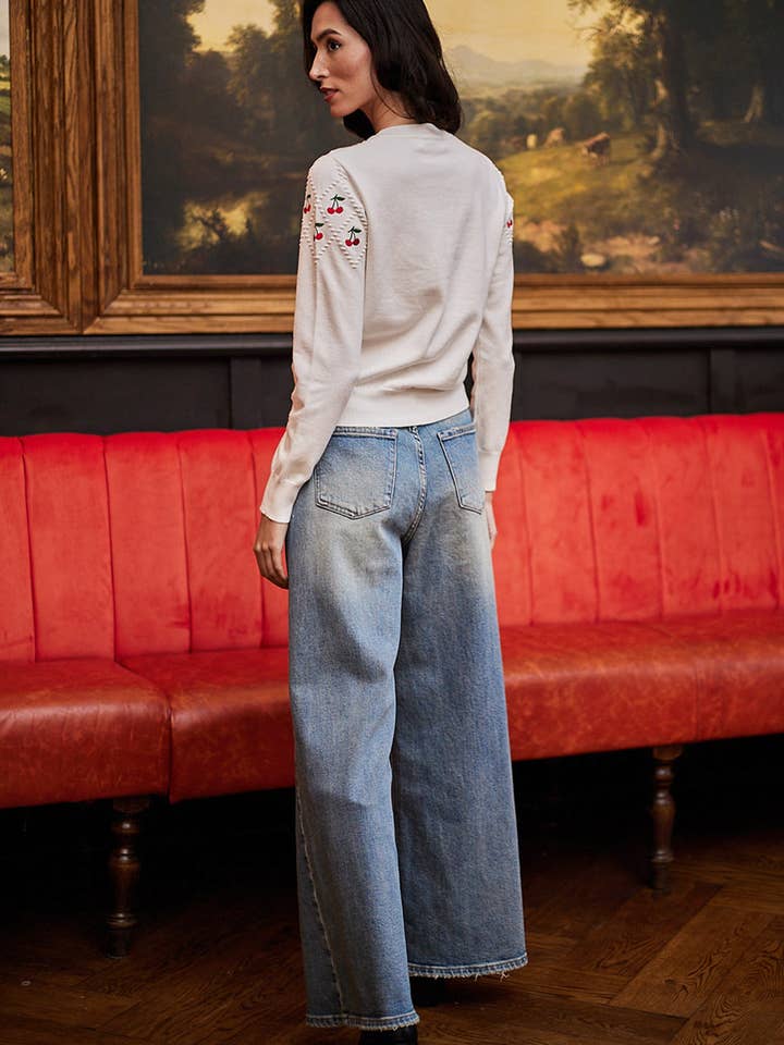 ANGELEYE – Engroshandel Pullover - Dame – Hvid sweater med kirsebærbroderi