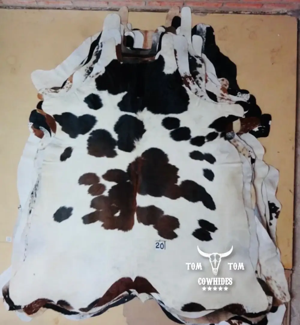 TOM TOM COWHIDES – wholesale Matta – Kombinationsset med kohudsmattor, stor storlek 3 st cirka 1,8x1,8 m2