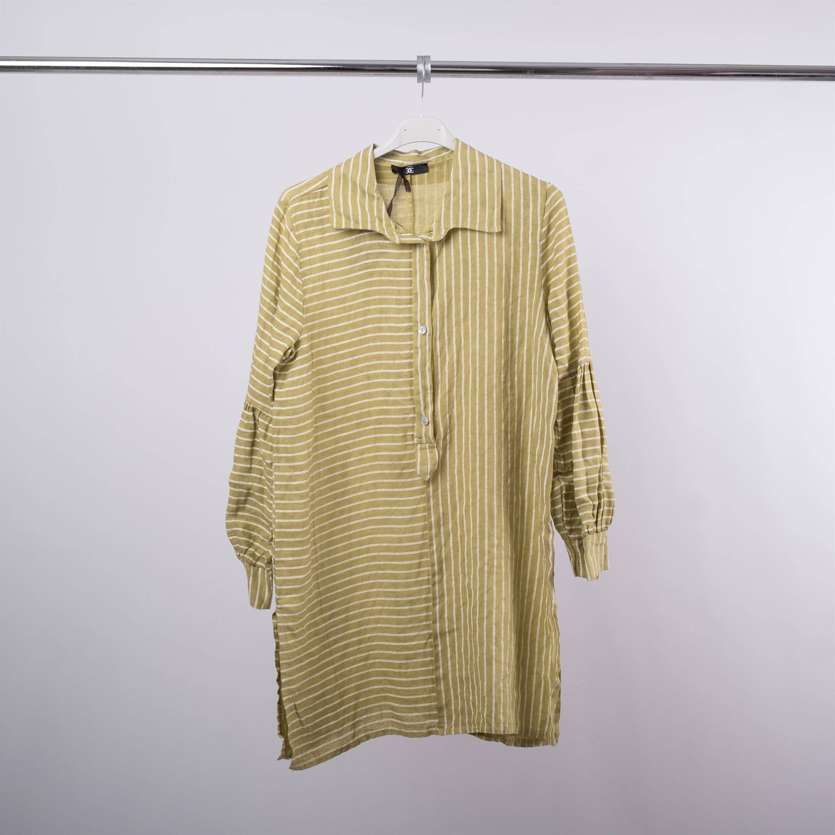 Cecile Wang – Großhandel Hemd mit Button-down-Kragen – Damen – Cecile Wang 185CA0023 gestreiftes langes Leinenhemd3