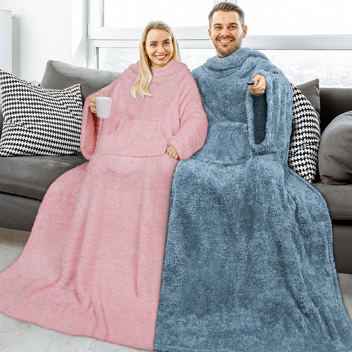 Pavilia - Wholesale Throw Blanket - Sherpa Fluffy Blanket with Sleeves15