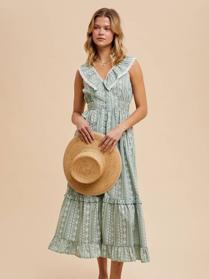 Robe boutonnée volantée pour la vente par In Loom