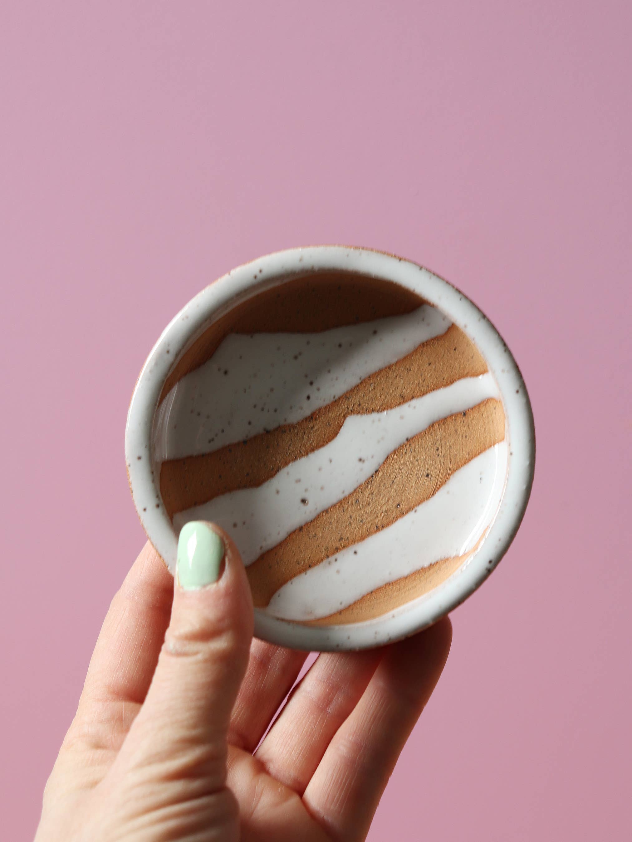 Nightshift Ceramics - Vente Plateaux à bijoux - Plat à bijoux en grès3