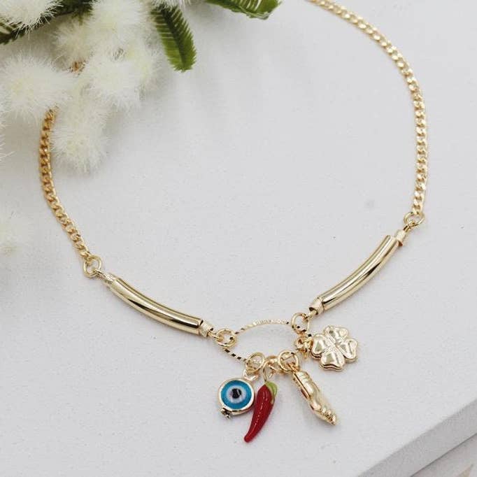 Cherie by Cherie - Vente Bracelets de cheville - Bracelet de cheville avec pendentifs en trèfle à quatre feuilles, mauvais œil, piment, main de Figa