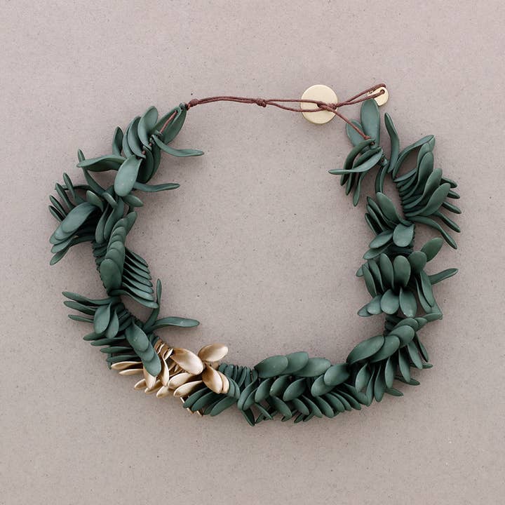 Sonata - Wholesale Choker/Collar - Petalos Resin Necklace5