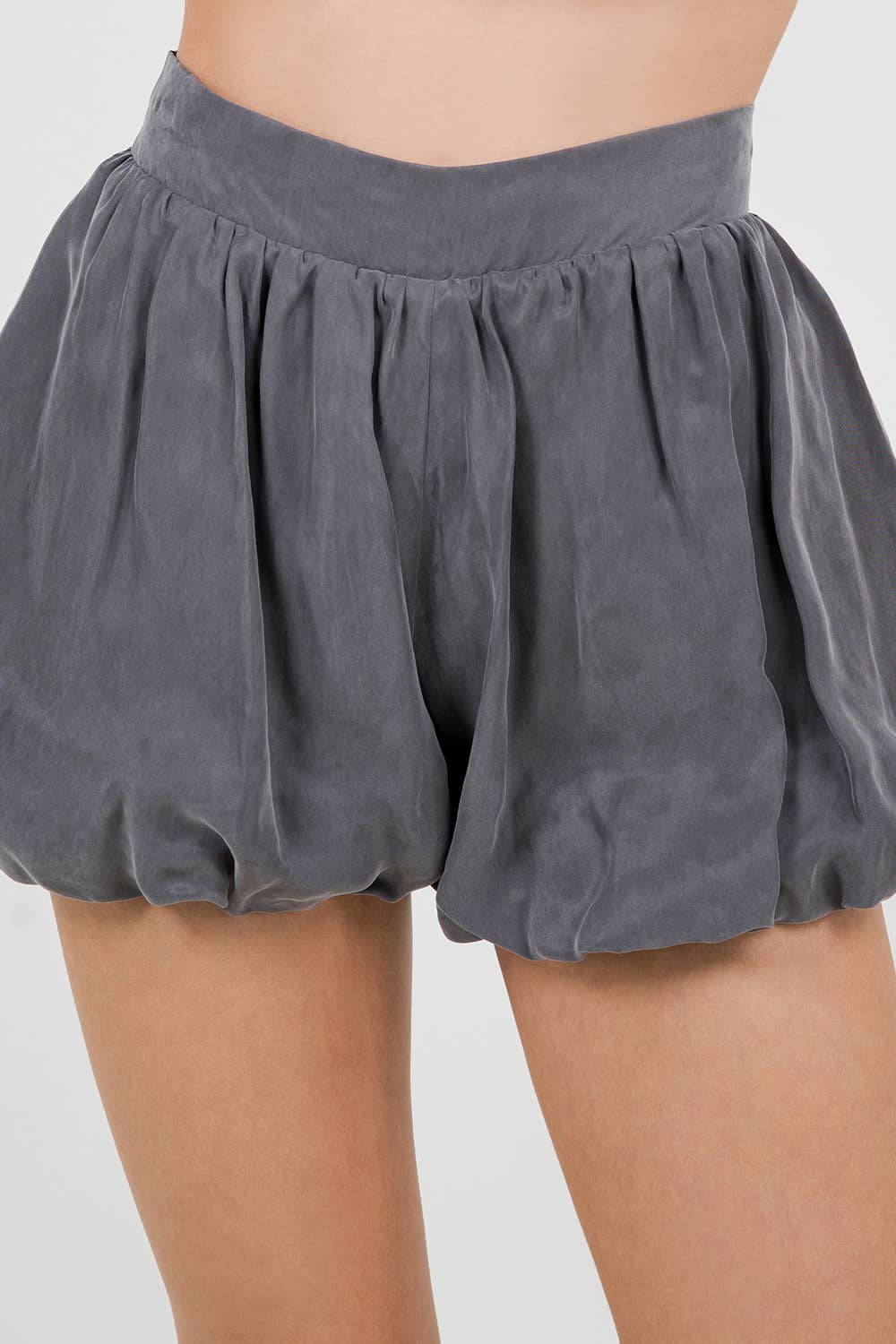 Wholesale FLOWY WOVEN BALLOON SHORTS WITH V WAISTBAND