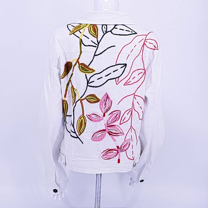 My Little Maria - Vente Veste en jean – femme - Veste en jean blanc brodé à la main - Floral rose et vert2