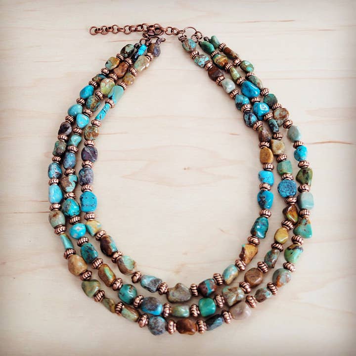 Collana a tre fili in turchese e rame autentico HuBei 259t per la vendita all'ingrosso da parte di The Jewelry Junkie