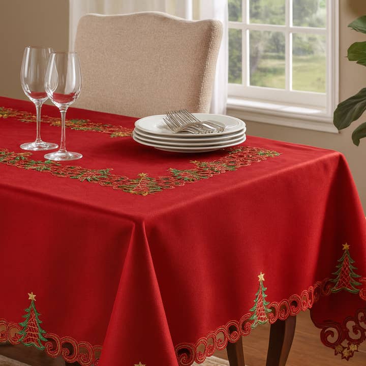 Tovaglia quadrata rossa con albero di Natale ricamato da 67 pollici per la vendita all'ingrosso da parte di Fennco Styles