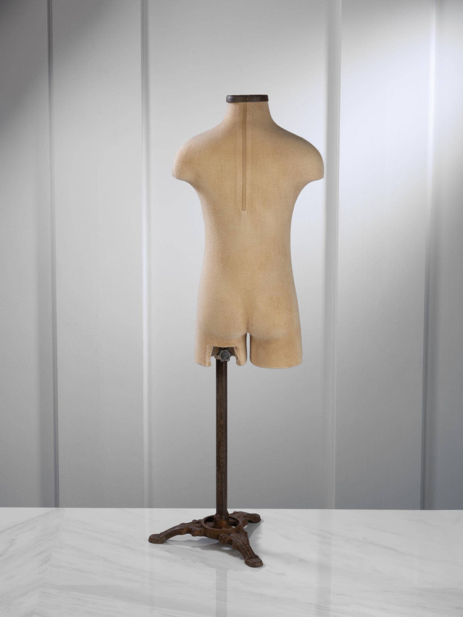 Tripar International - Wholesale Mannequin - Antiqued Body Forms13