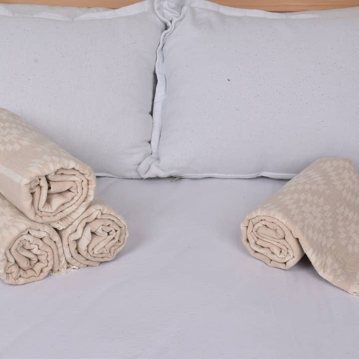 Organic Turkish Towels - Wholesale Bedding blanket - Designer Bedspread, Luxurious Turkish Throw Blanket5