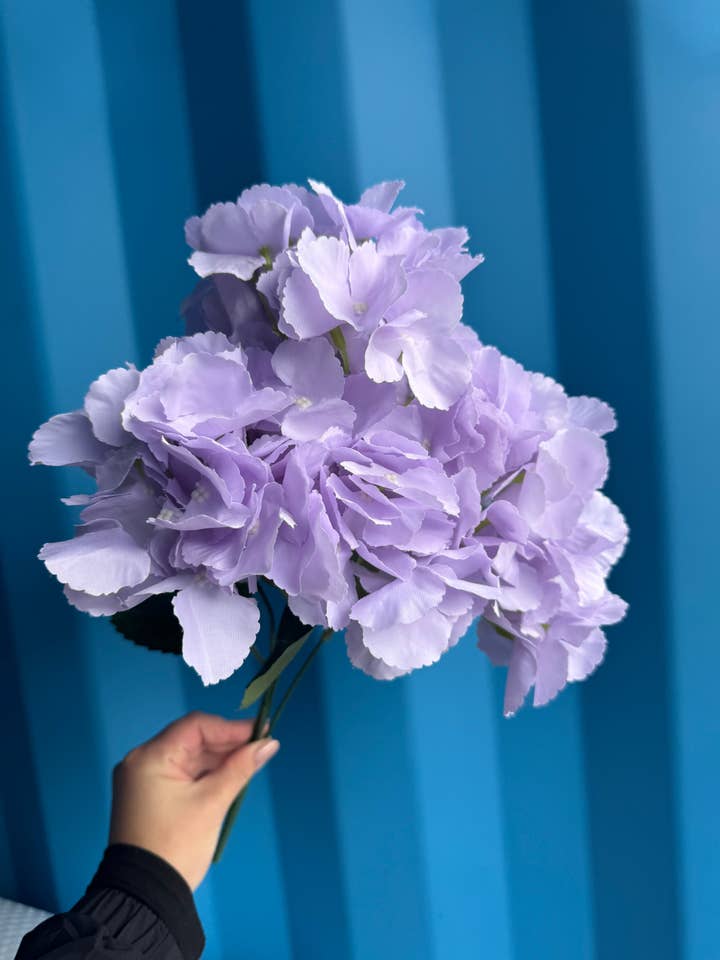 Ortensia Spray Grandi petali Seta per la vendita all'ingrosso da parte di JKF & Co Pty Ltd