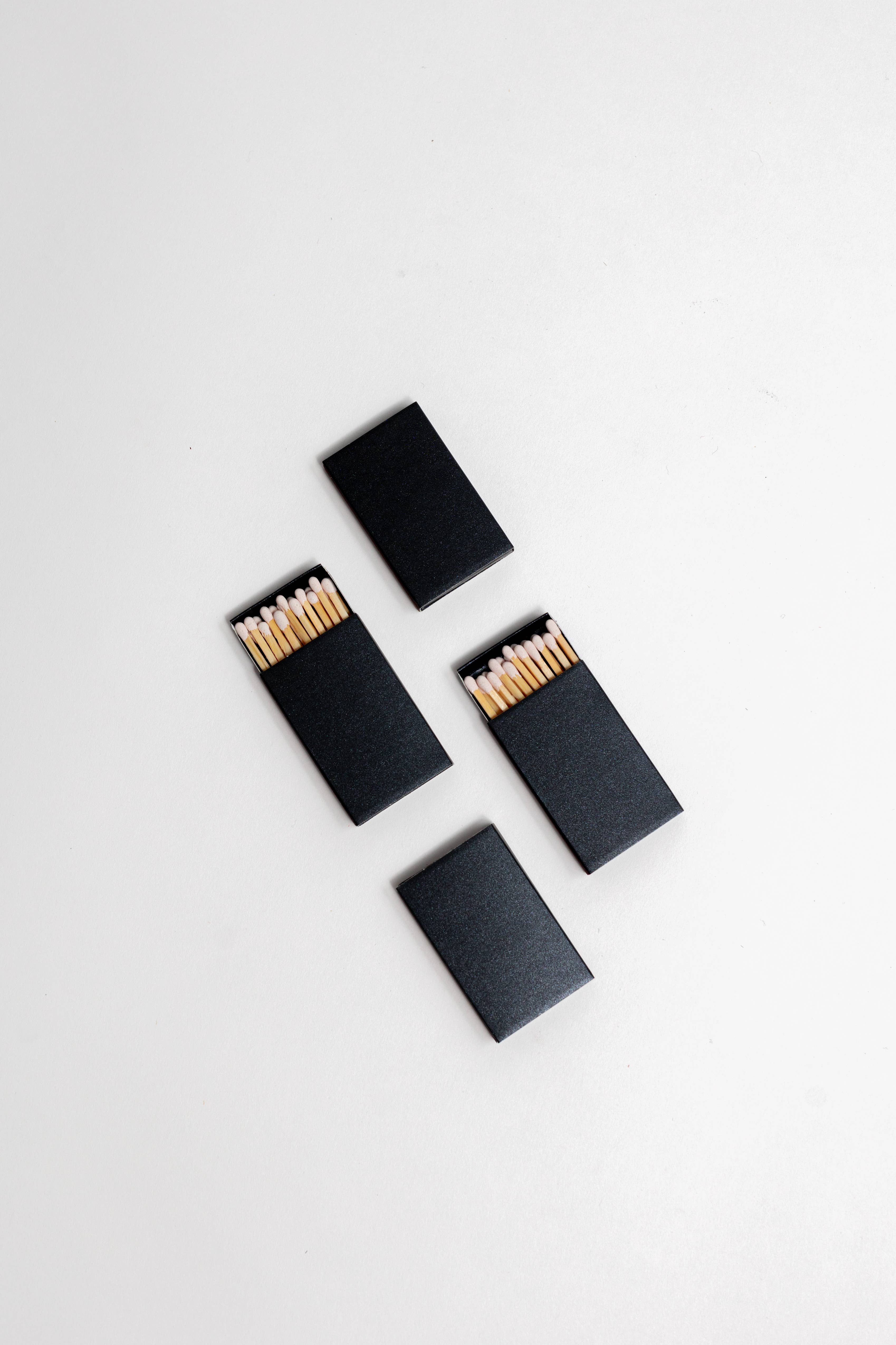 Enlighten the Occasion - Venta al por mayor Cerillas - Caja de cerillas iridiscentes con cabezas blancas14