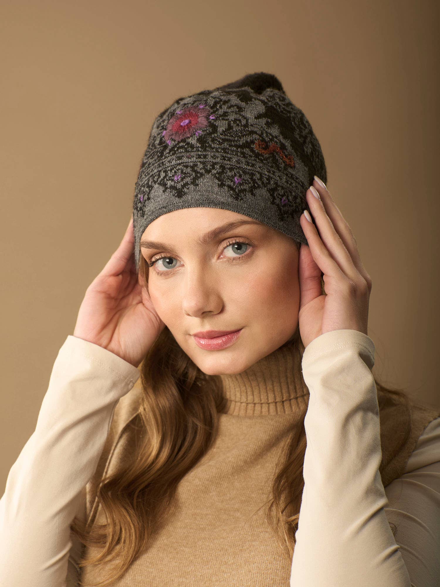 WUAMAN - Alpaca - Wholesale Beanie - Dames - Isabela Alpaca hoed | Handborduurwerk | Herfst2