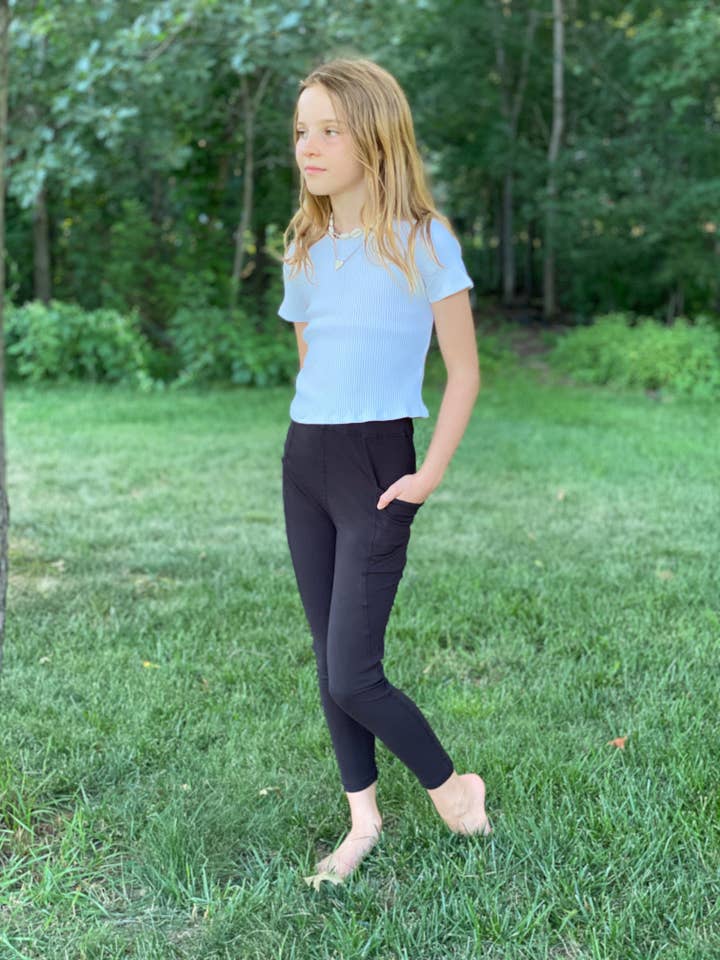 Solid Print Leggings with Pockets (multiple colors!) for wholesale by Little dress shoppe