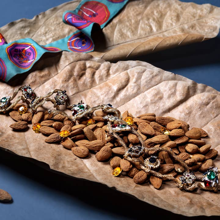 DONNA ELVIRA dolceria di Roccasalva Elvira - Wholesale Chocolate Bar - IGP Modica chocolate with almonds4