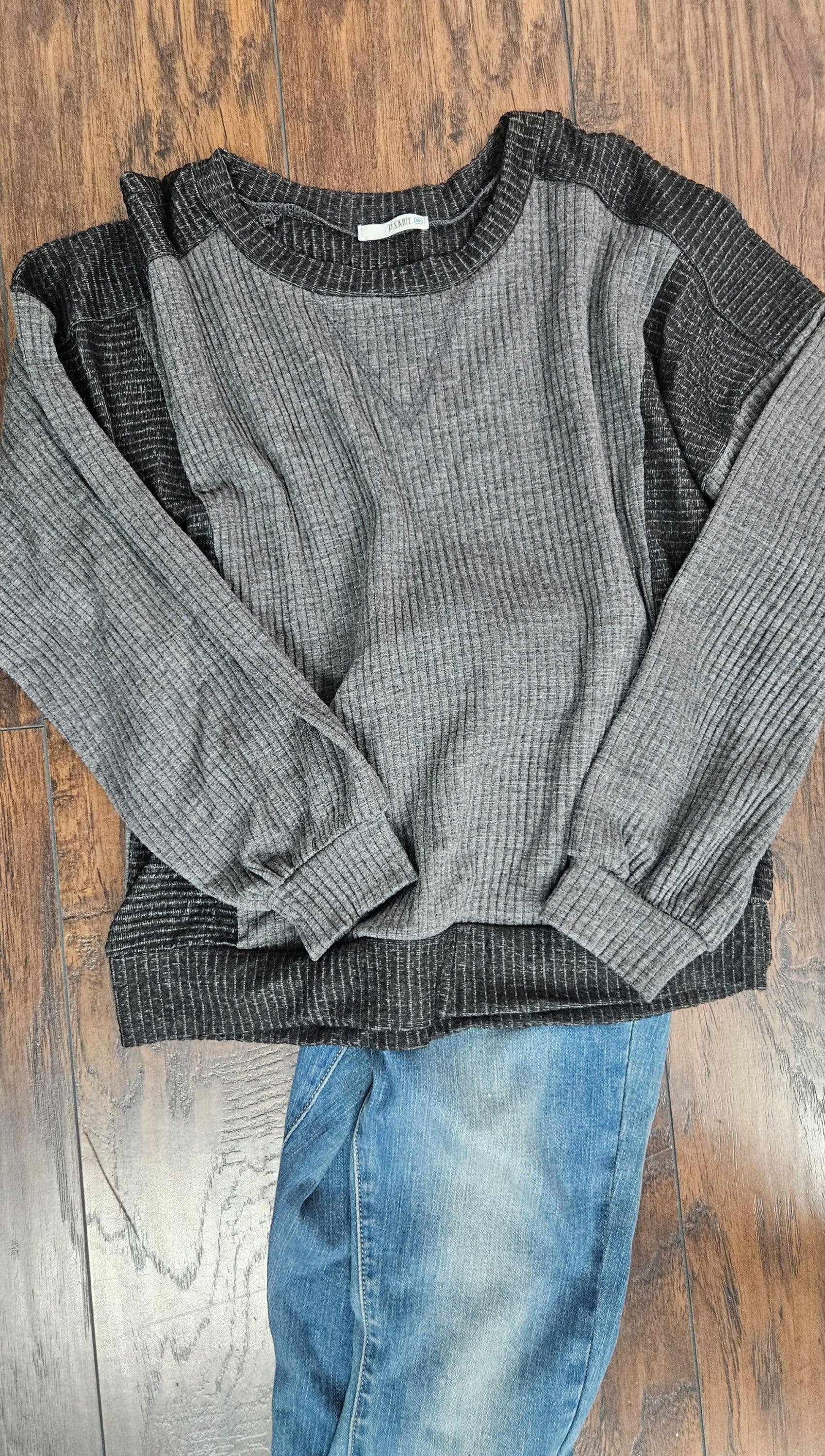 P.S Kate - Wholesale Sweatshirt - Women's - Long sleeve Pullover 72608