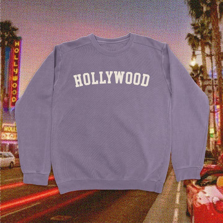 Col ras du cou collégial délavé Hollywood Vintage pour la vente par Island View Outfitters