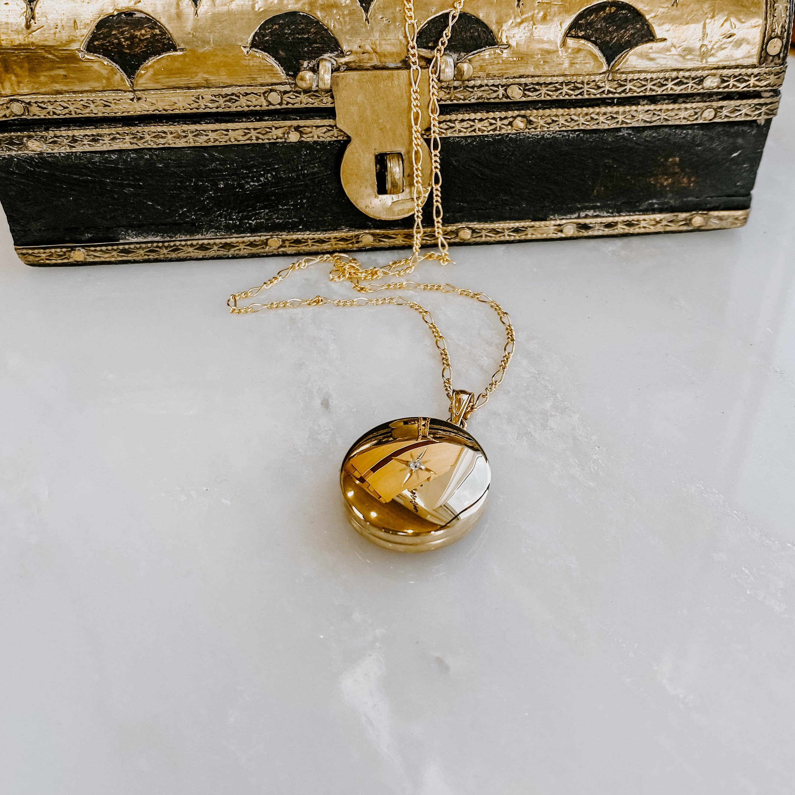 Derive Jewelry - Vendita all'ingrosso Collane con medaglione - Collana Treasure Island Locket2