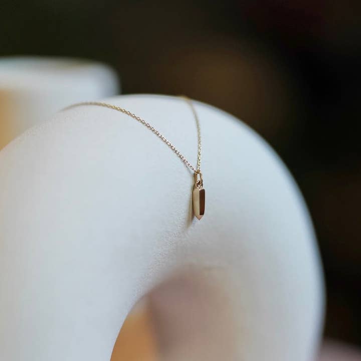 Joan ketting voor wholesale door Megan-Marie Jewelry