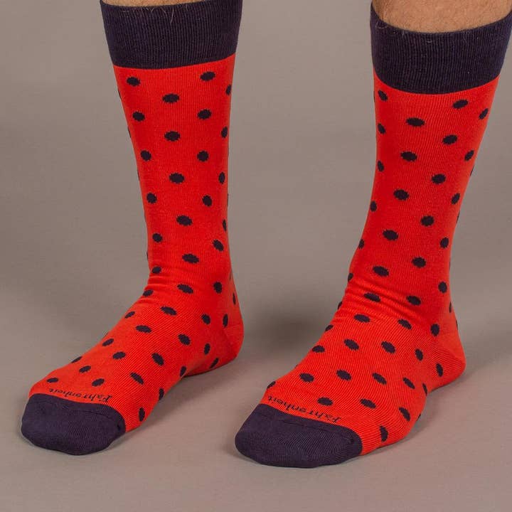 Chaussettes ras du cou en coton pour hommes | Rouge à pois et bleu marine pour la vente par Fahrenheit