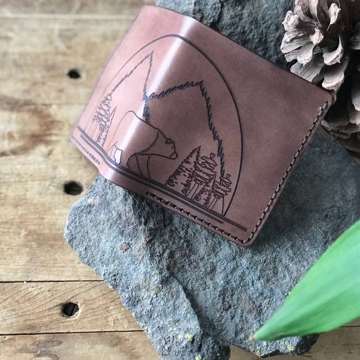 Simply Me • Gentlemen Est. 2017 LLC - Wholesale Wallet - Men's - Brown Bear Bifold Leather Wallet1