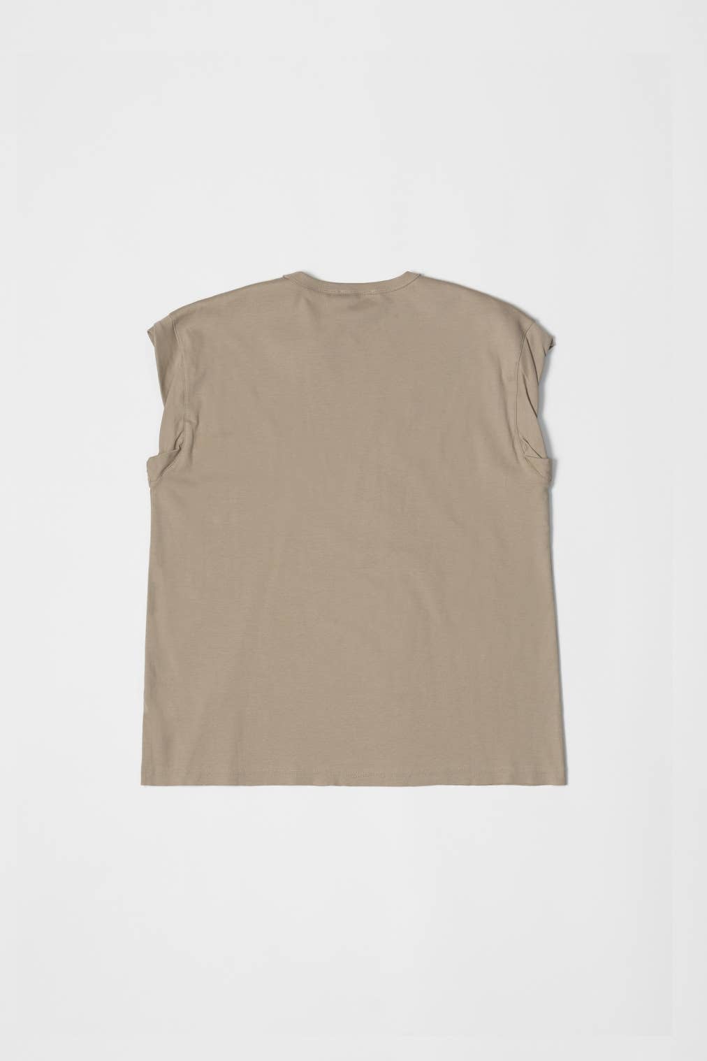 MOD REF - Vendita all'ingrosso Maglietta - Donna - The Remy Top | T-shirt a tunica muscolare con maniche arrotolate19