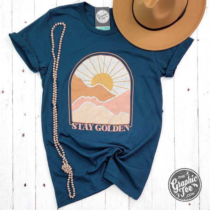 T-shirt à manches courtes Stay Golden Atlantic Color *EN GROS* pour la vente par The Graphic Tee