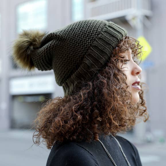 Leto Accessories - Wholesale Beanie - Women's - Chunky Knit Pom Beanie with Faux Sherpa Lining 🐑