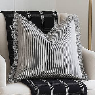 Mama and Tochter - Vendita all'ingrosso Fodera cuscino decorativo - Copricuscino in puro lino francese con bordo sfrangiato e volant - A righe0