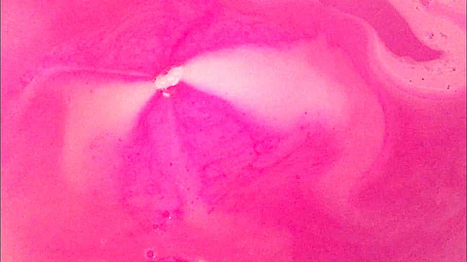 Heavenly Bubbles – wholesale Bath bomb/fizz – Handmade Pink Coconut Bath Bomb Hidden Pink Colour1