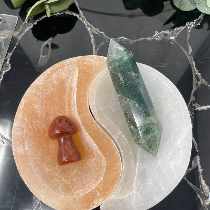 Crystal Deal· Wholesale - Wholesale Spiritual Stone/Crystal - Selenite Yi-yang Charging Bowl Lot of 4 2