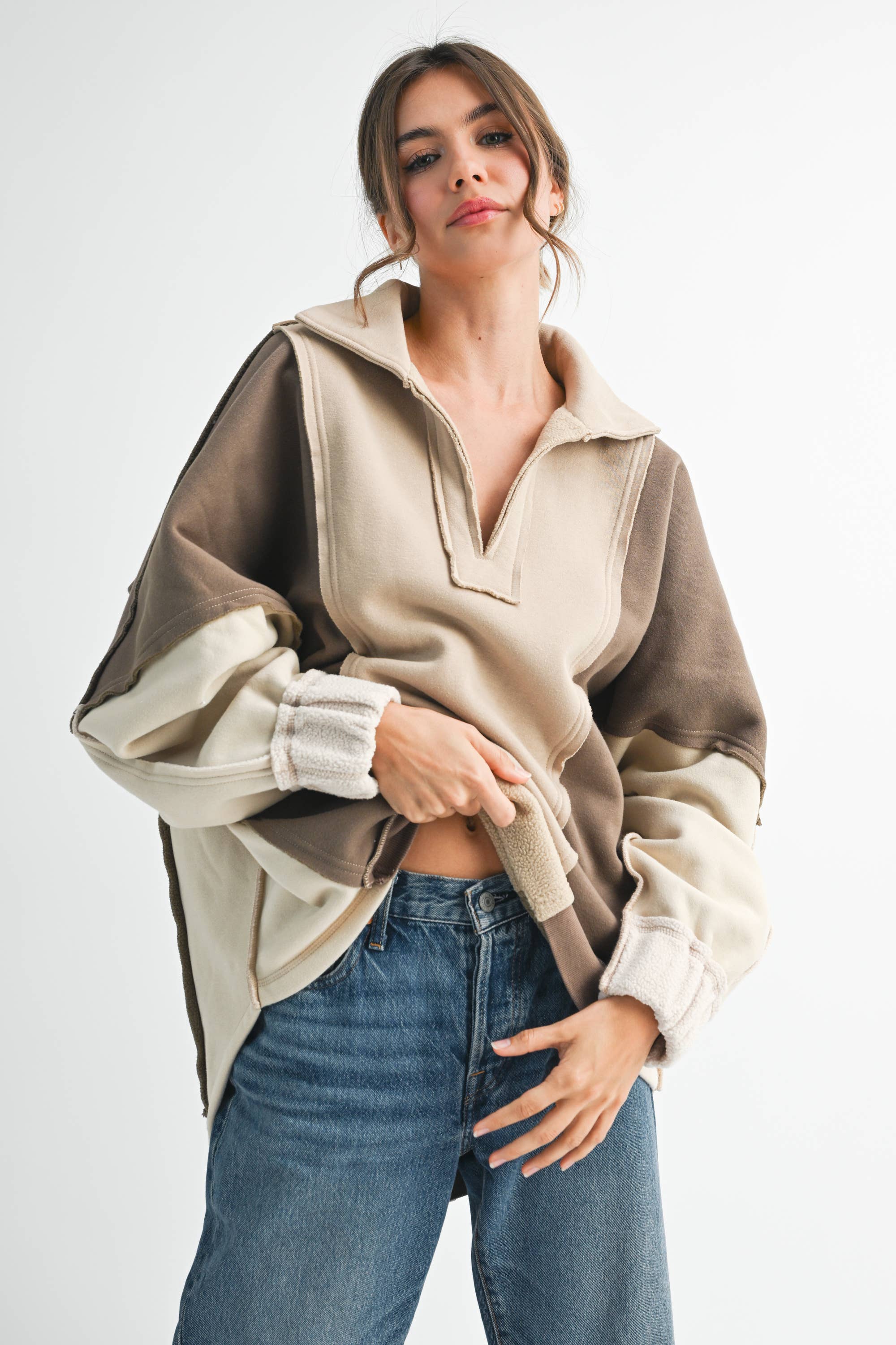 AEMI + CO - Wholesale Sweatshirt - Women's - 952CK Lallie Sweatshirt 611