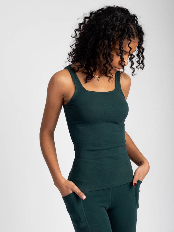 PlantTec™ Økologisk Vendbar Kontur Tanktop | Monstera for engroshandel hos Happy Earth