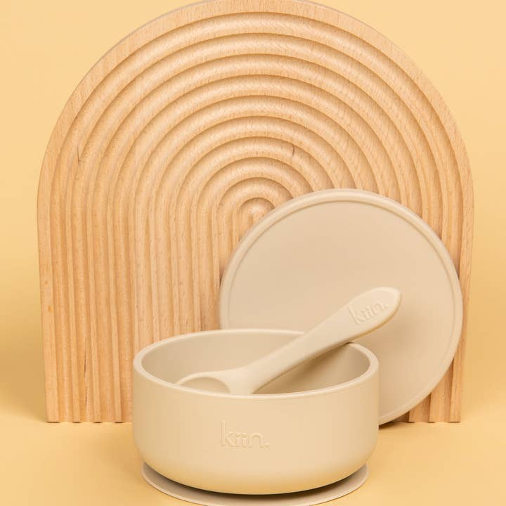 Kiin Baby - Wholesale Feeding Set - Baby - Silicone Suction Bowl with lid + Spoon Set