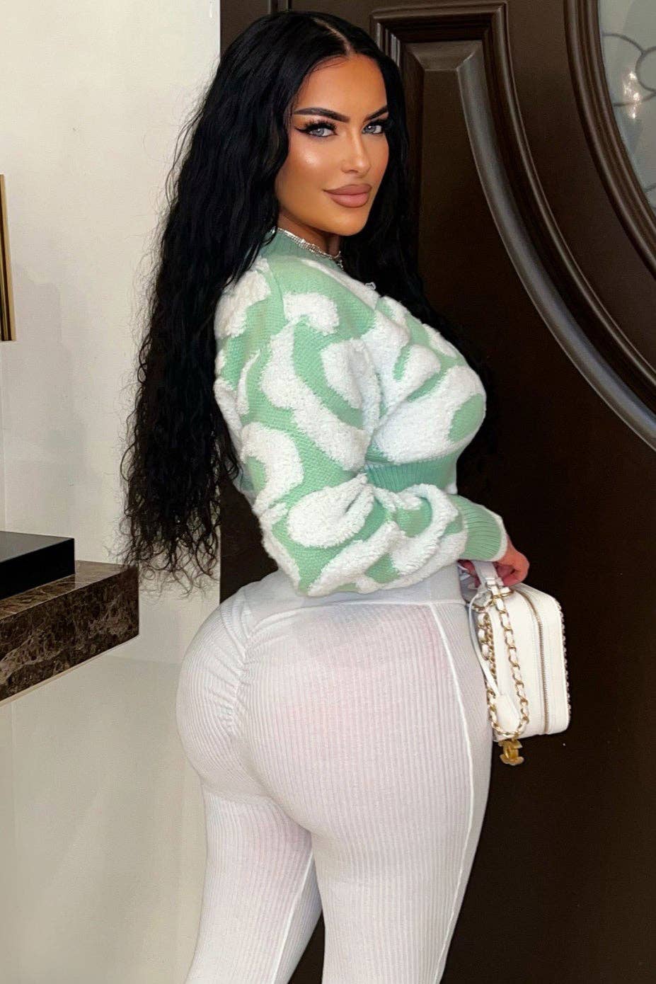 5besties inc – wholesale Kofta - Dam – Kort färgblockströja med kofta4