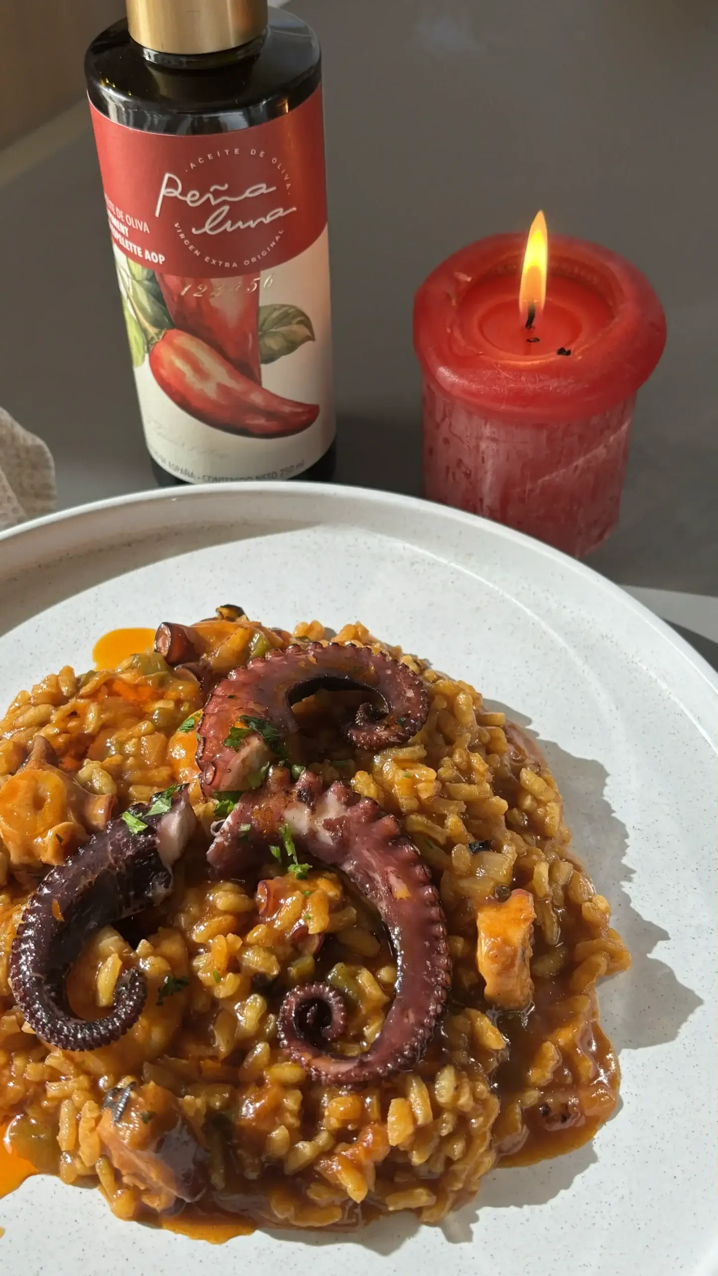 Peña Luna - Vendita all'ingrosso Olio d'oliva - Olio d'oliva con peperoncino Espelette (250 ml)1