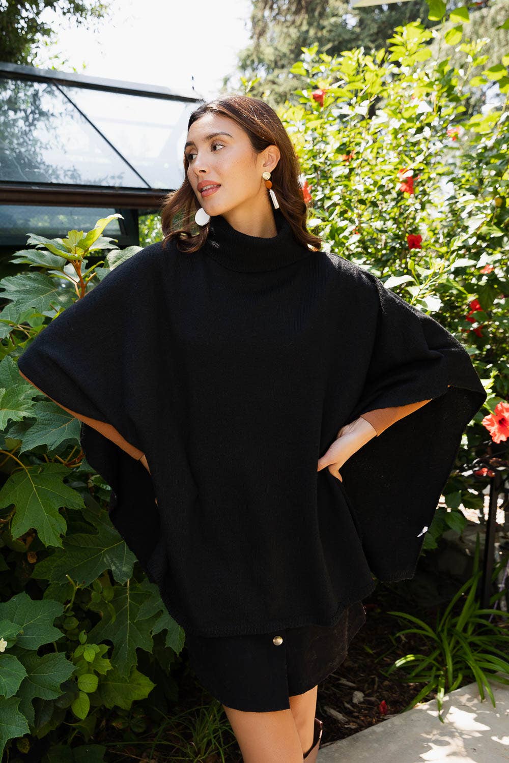 Leto Accessories – Poncho - Mulher por atacado – Favorito Outono 2025 - Poncho de Gola Alta Ecológico 🐢10