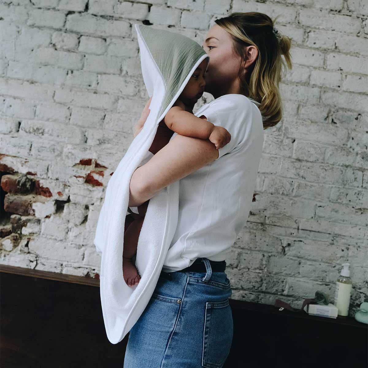 Cocoeko – Großhandel Kapuzenhandtuch – Kinder & Baby – Sagegrüner Badeponcho2