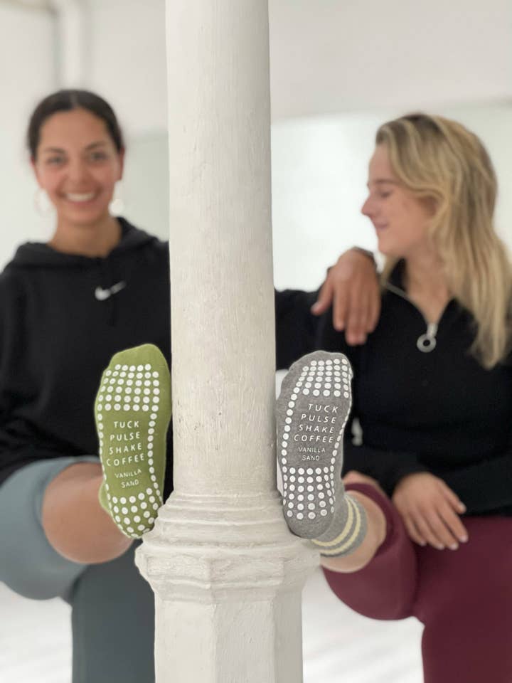 Vanilla-Sand – wholesale Socks – Unisex – Ankle Socks Meet Me At The Barre - Avocado Green3