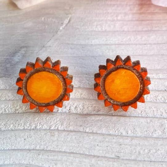 Træ sol øreringe for engroshandel hos Daffodil