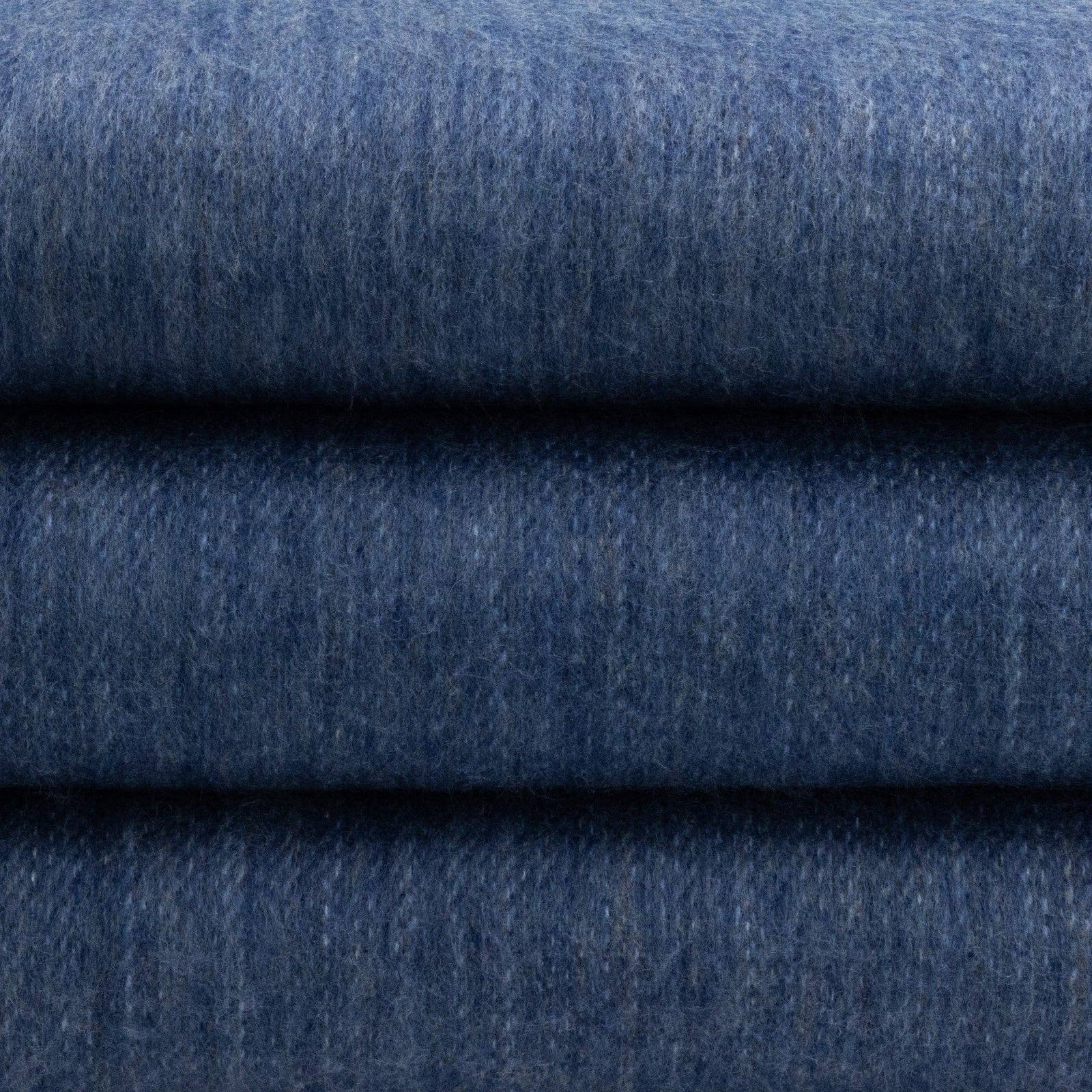 ECUALAMA – wholesale Throw blanket – Kallari - Double Density Baby Alpaca Wool Throw Blanket / Sofa Cover - Queen 94 x 65 - Indigo Blue6