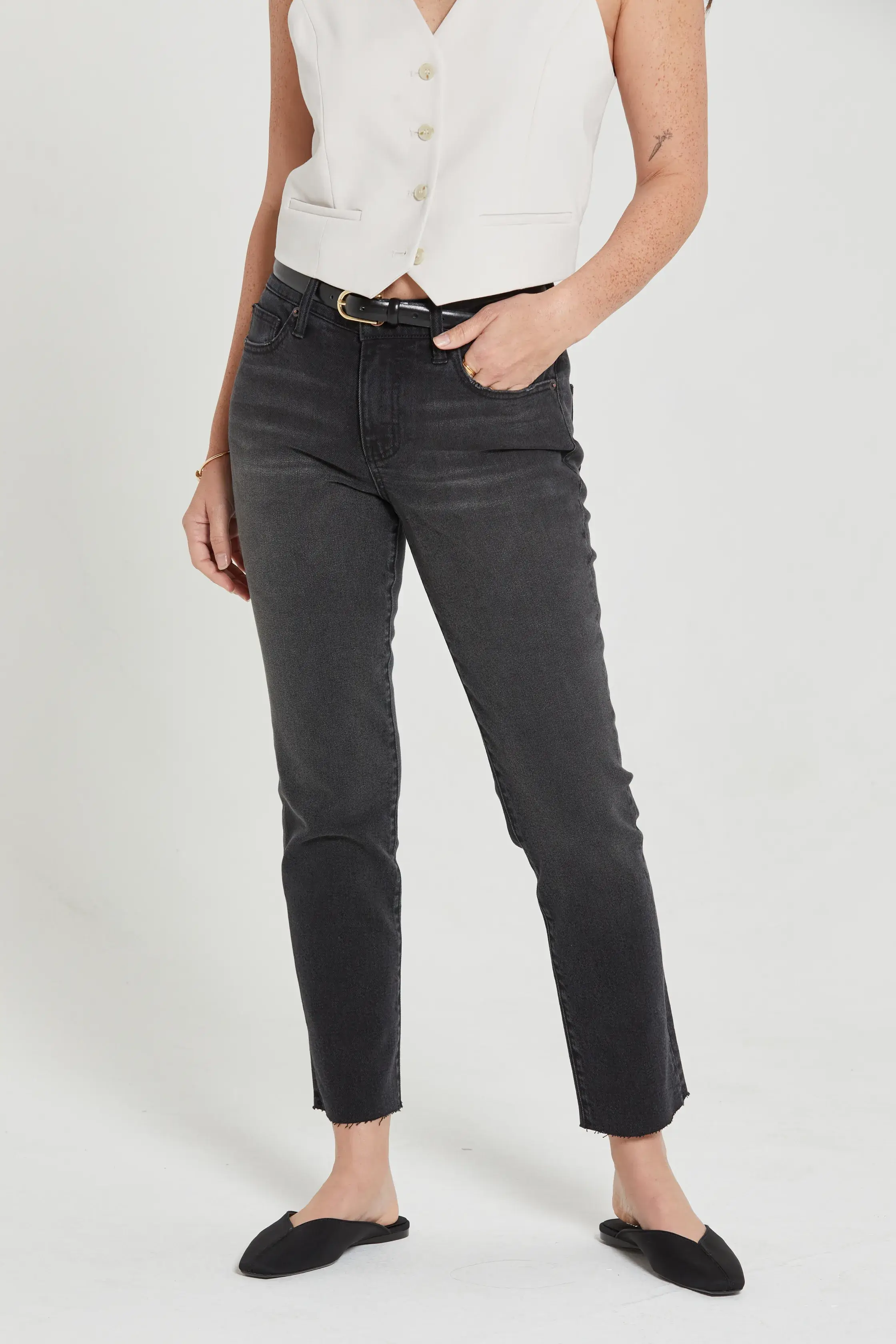 Crosby Mid Rise Relaxed Taper Jean, Washed Black  for wholesale on Faire6