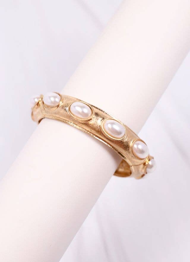 Caroline Hill - Wholesale Bangle Bracelet - Harriette Pearl Bracelet Gold6