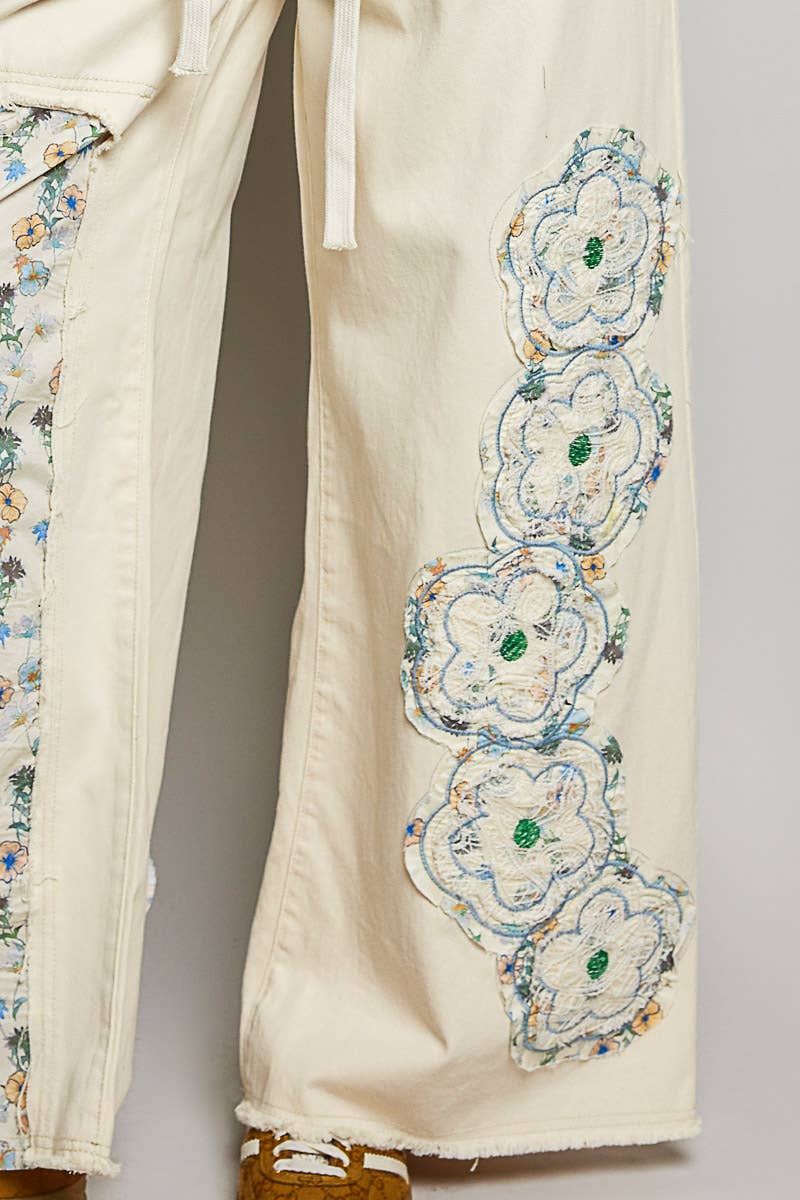 Pol Clothing - Vente Jean – femme - Pantalon en denim à cordon de serrage avec empiècement floral24