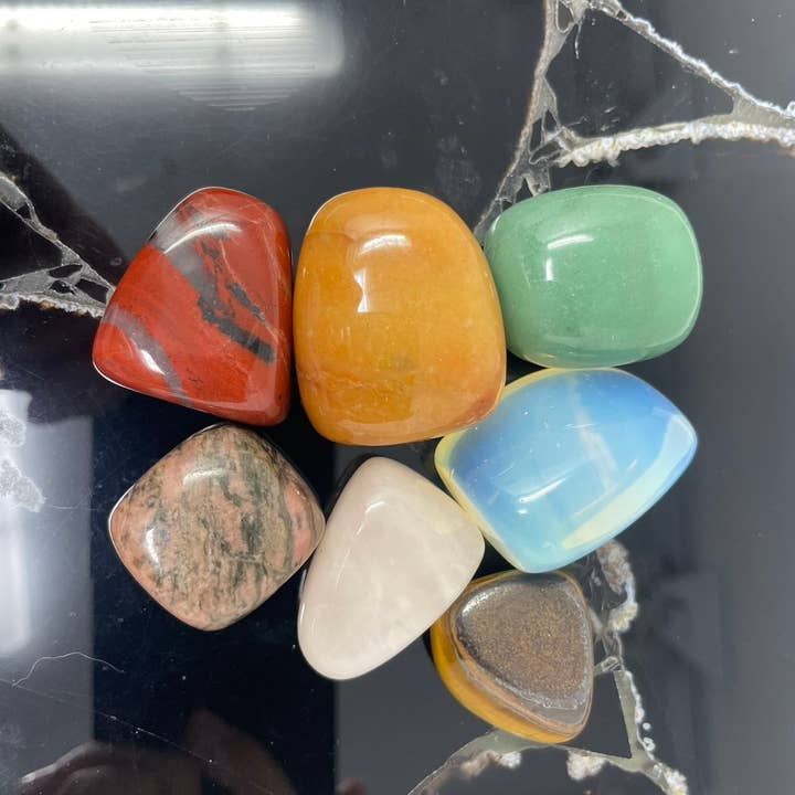 Crystal Deal - Wholesale Retailer Sample - Home Decor - 7 Chakra Healing Stones sets, 2-3 CM, 3 Sets